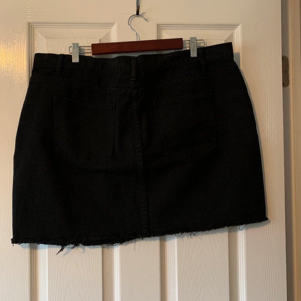F21 Ripped Jean Skirt - Picture 8 of 8